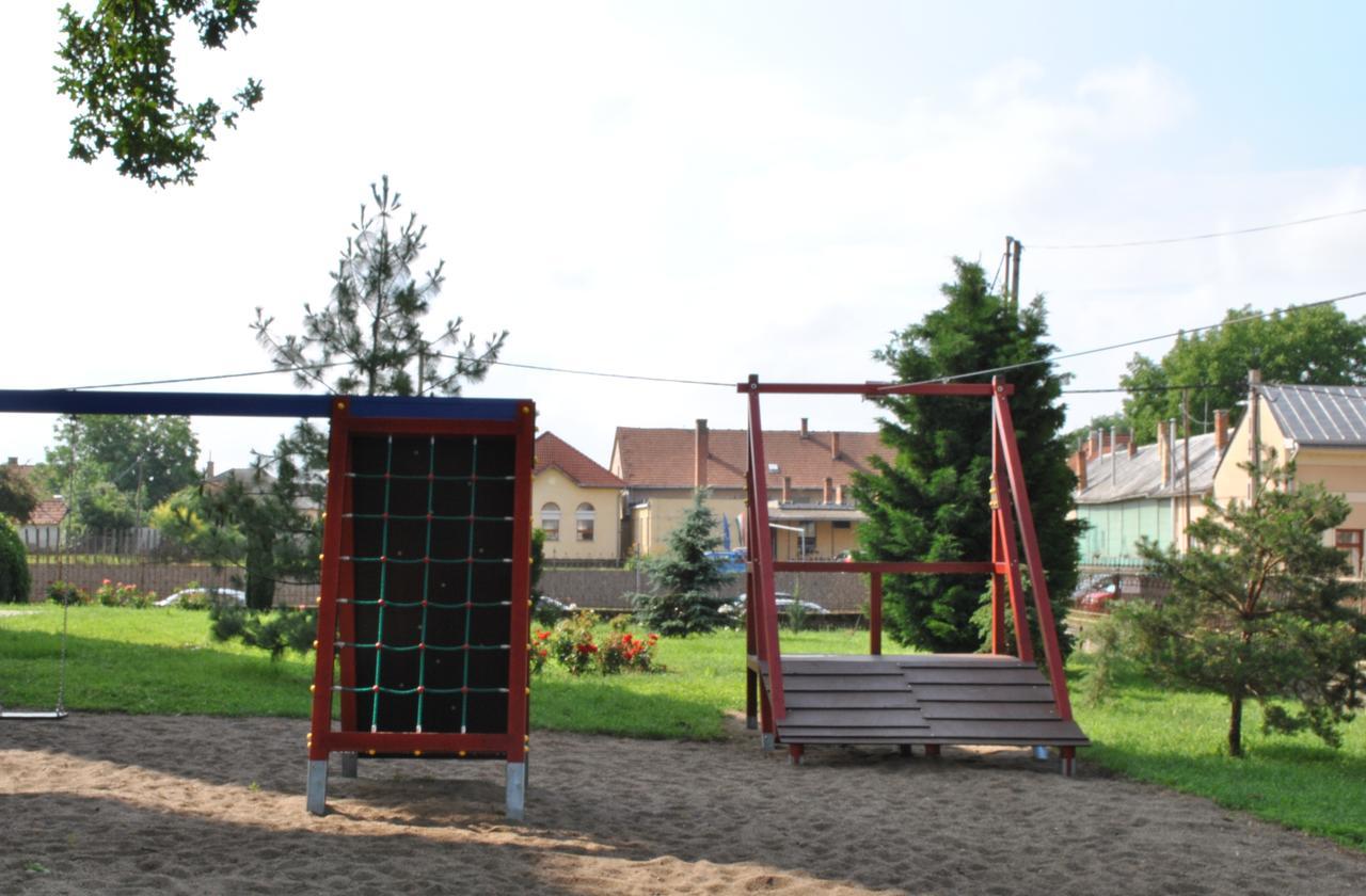Mamre Szallo Hajduboszormeny Exteriér fotografie